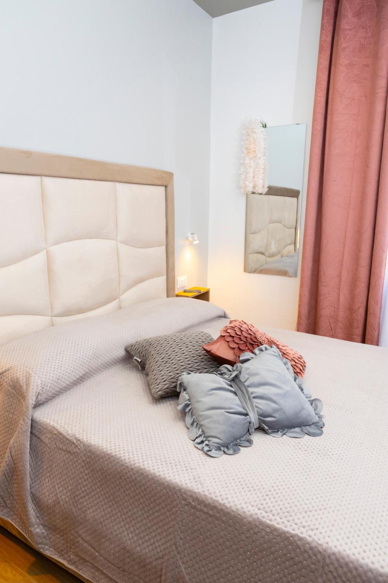 Alleria Rooms نابولي المظهر الخارجي الصورة