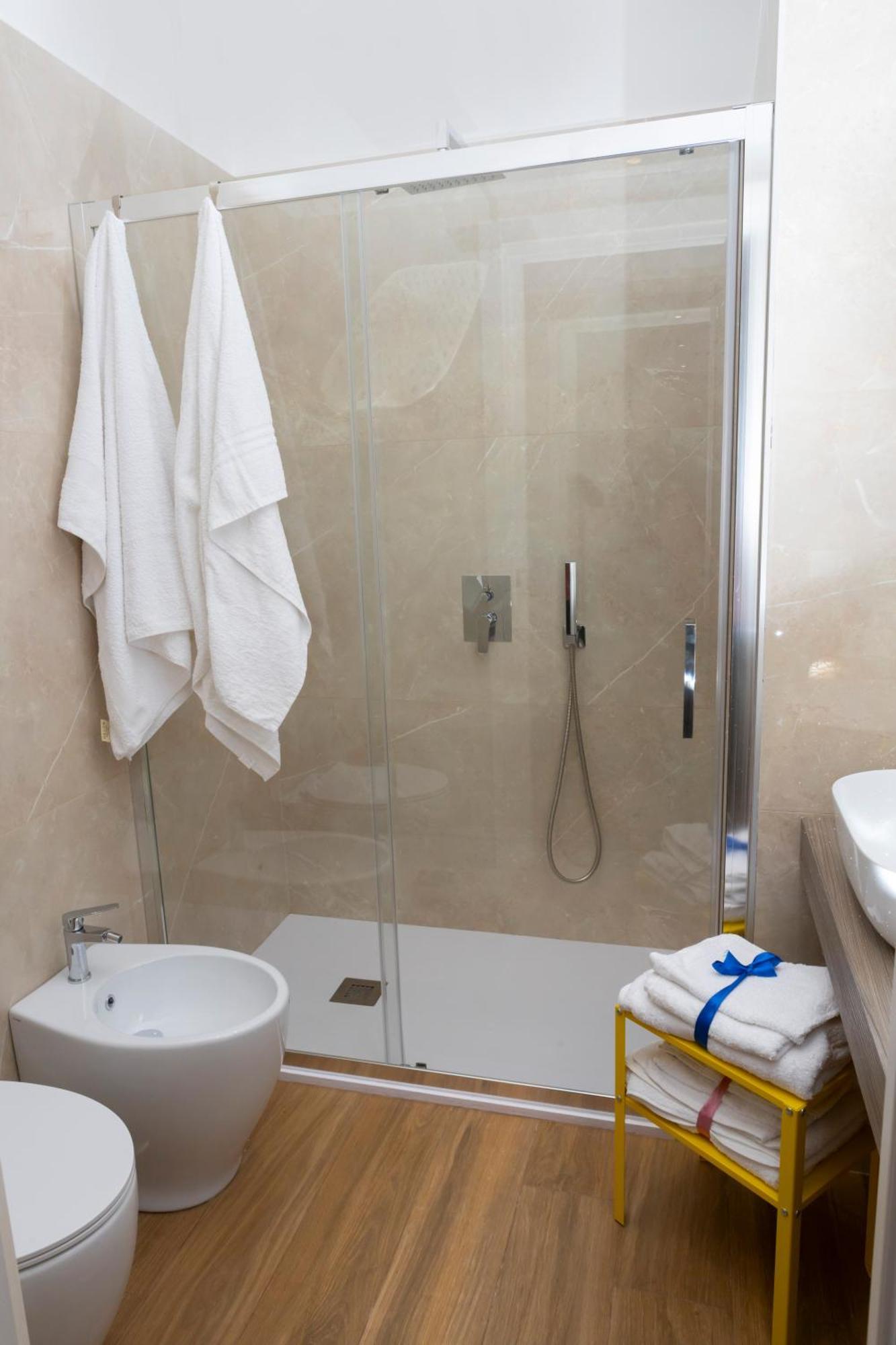 Alleria Rooms نابولي المظهر الخارجي الصورة