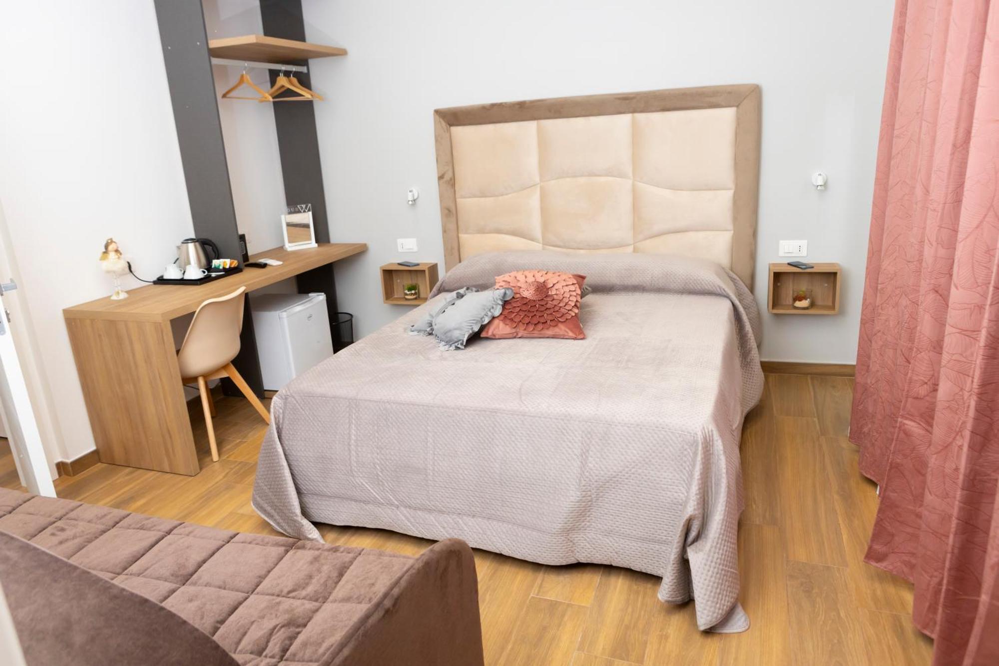 Alleria Rooms نابولي المظهر الخارجي الصورة