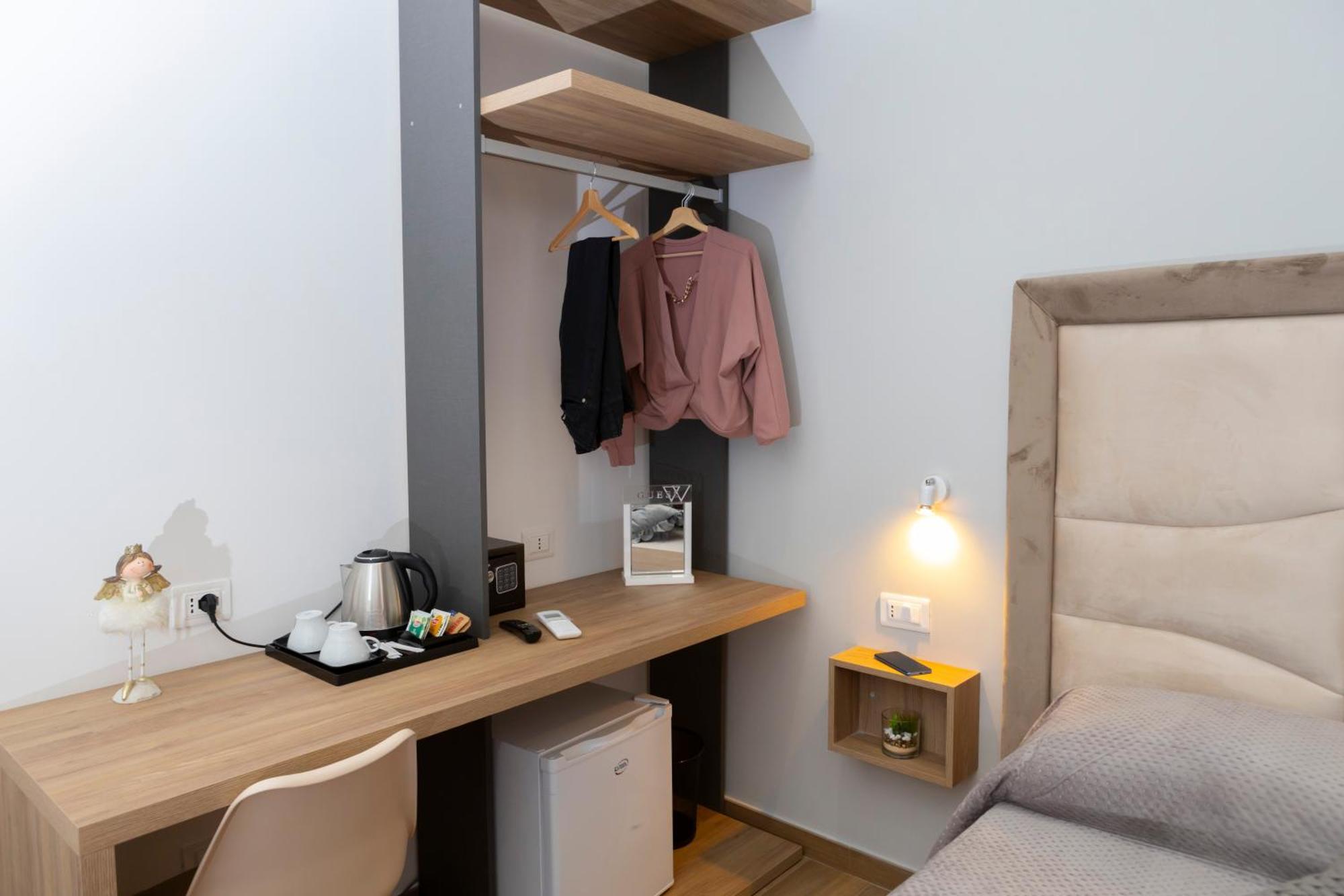 Alleria Rooms نابولي المظهر الخارجي الصورة
